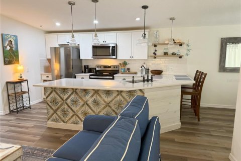 Apartment in Cortez, Florida 2 bedrooms, 72.93 sq.m. № 1913684 - photo 8