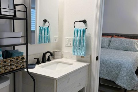 Apartment in Cortez, Florida 2 bedrooms, 72.93 sq.m. № 1913684 - photo 16