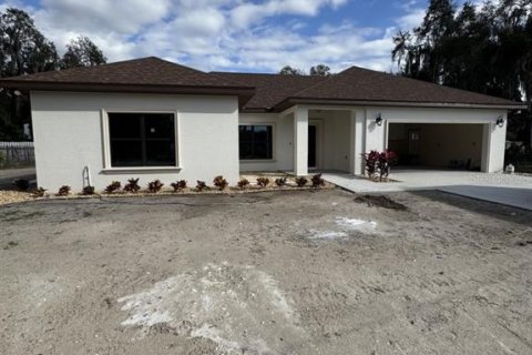 Casa en Okeechobee, Florida 4 dormitorios, 183.02 m2 № 2136205