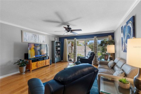 Townhouse in Seminole, Florida 4 bedrooms, 201.97 sq.m. № 2386617 - photo 20