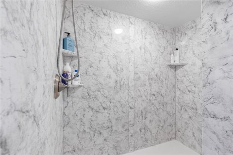 Townhouse in Seminole, Florida 4 bedrooms, 201.97 sq.m. № 2386617 - photo 28