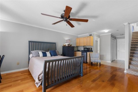 Townhouse in Seminole, Florida 4 bedrooms, 201.97 sq.m. № 2386617 - photo 7