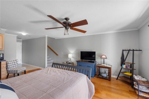 Townhouse in Seminole, Florida 4 bedrooms, 201.97 sq.m. № 2386617 - photo 8