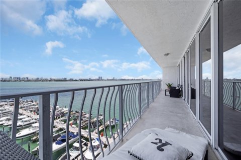 Copropriété à louer à North Bay Village, Floride: 2 chambres, 95.69 m2 № 1947518 - photo 25