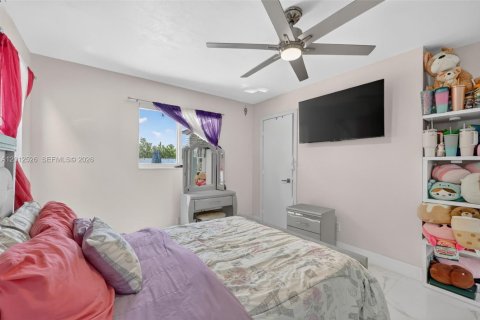 Villa ou maison à vendre à Miami, Floride: 5 chambres, 153.85 m2 № 2076124 - photo 21