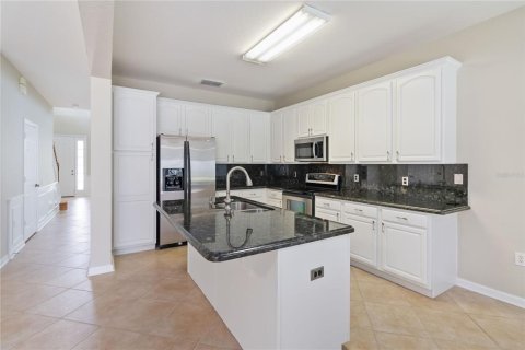 House in Windermere, Florida 4 bedrooms, 255.02 sq.m. № 1780842 - photo 16
