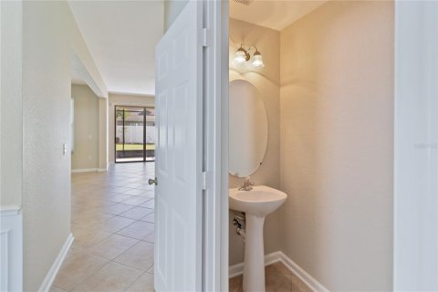 House in Windermere, Florida 4 bedrooms, 255.02 sq.m. № 1780842 - photo 22