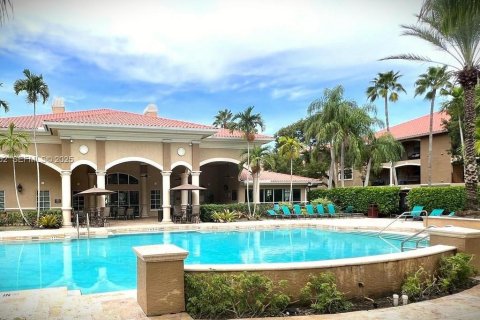 Copropriété à louer à Pembroke Pines, Floride: 2 chambres, 104.98 m2 № 1956422 - photo 23