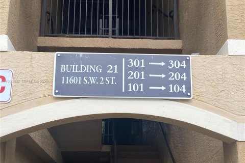 Copropriété à louer à Pembroke Pines, Floride: 2 chambres, 104.98 m2 № 1956422 - photo 21