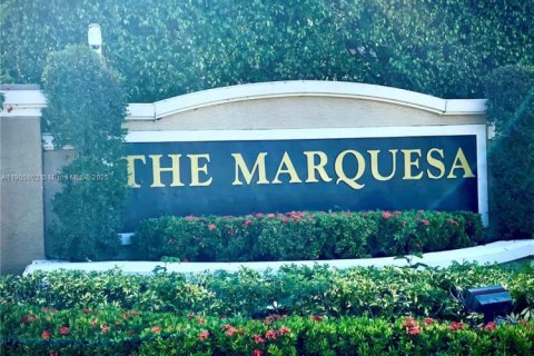 Снять в аренду кондоминиум в Пемброк-Пайнс, Флорида 2 спальни, 104.98м2, № 1956422 - фото 14