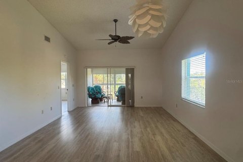 Condo in Bradenton, Florida, 2 bedrooms  № 1827237 - photo 4