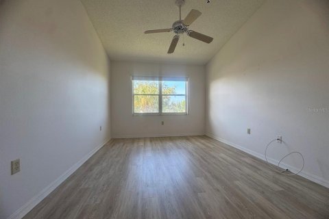 Condo in Bradenton, Florida, 2 bedrooms  № 1827237 - photo 12