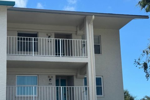 Condo in Bradenton, Florida, 2 bedrooms  № 1827237 - photo 20