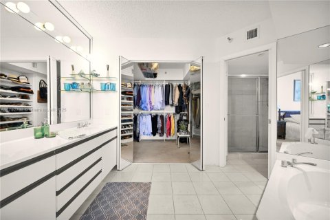 Купить кондоминиум в Авентура, Флорида 2 спальни, 126.44м2, № 1670472 - фото 10