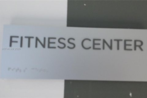 Condo in Miami, Florida, 1 bedroom  № 2026356 - photo 18