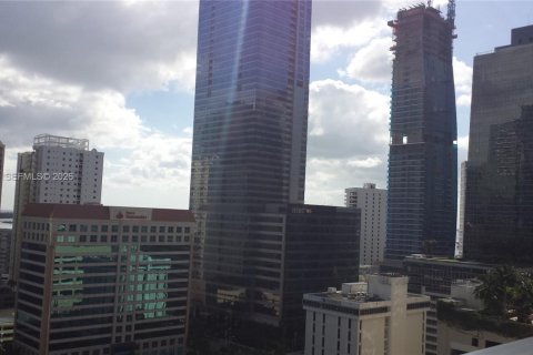 Condo in Miami, Florida, 1 bedroom  № 2026356 - photo 8