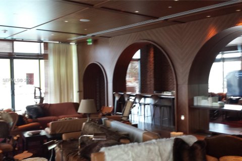 Condo in Miami, Florida, 1 bedroom  № 2026356 - photo 24