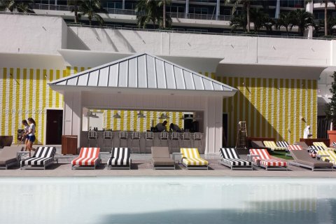 Condo in Miami, Florida, 1 bedroom  № 2026356 - photo 12