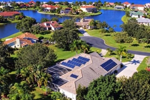 House in Bradenton, Florida 4 bedrooms, 303.05 sq.m. № 2429532 - photo 5