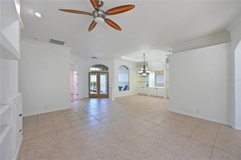 House in Bradenton, Florida 4 bedrooms, 303.05 sq.m. № 2429532 - photo 24