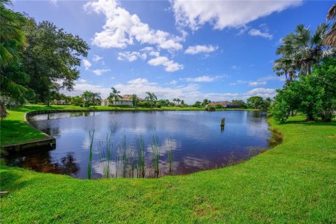 House in Bradenton, Florida 4 bedrooms, 303.05 sq.m. № 2429532 - photo 7