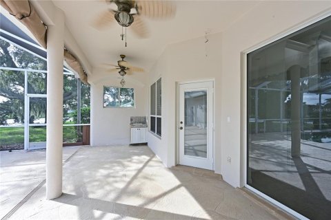 House in Bradenton, Florida 4 bedrooms, 303.05 sq.m. № 2429532 - photo 21