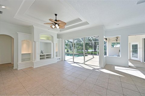 House in Bradenton, Florida 4 bedrooms, 303.05 sq.m. № 2429532 - photo 3