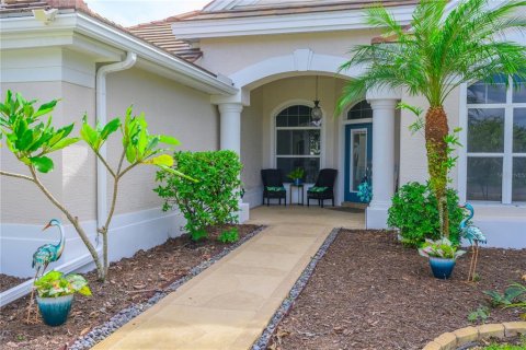House in Bradenton, Florida 4 bedrooms, 303.05 sq.m. № 2429532 - photo 2