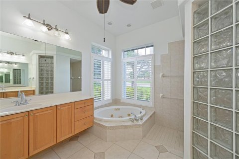 House in Bradenton, Florida 4 bedrooms, 303.05 sq.m. № 2429532 - photo 29