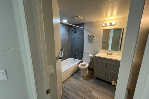 Condominio en venta en Coral Springs, Florida, 2 dormitorios, 91.42 m2 № 1889925 - foto 12