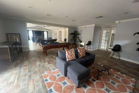 Condo in Coral Springs, Florida, 2 bedrooms  № 1889925 - photo 29