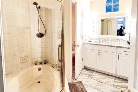 Condo in Lake Mary, Florida, 2 bedrooms  № 1757386 - photo 7