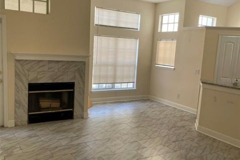 Condo in Lake Mary, Florida, 2 bedrooms  № 1757386 - photo 12
