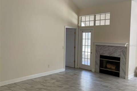 Condo in Lake Mary, Florida, 2 bedrooms  № 1757386 - photo 8