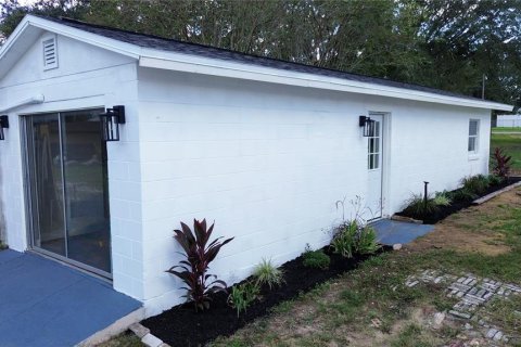 House in Dundee, Florida 5 bedrooms, 265.33 sq.m. № 2423855 - photo 27