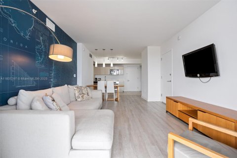 Condominio en venta en Hallandale Beach, Florida, 2 dormitorios, 94.76 m2 № 1834315 - foto 4