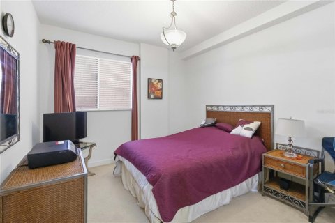 Condo in Orlando, Florida, 3 bedrooms  № 2147449 - photo 22