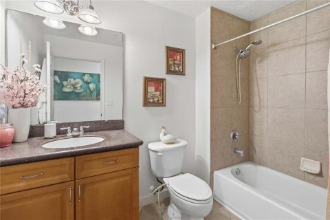 Condo in Orlando, Florida, 3 bedrooms  № 2147449 - photo 21