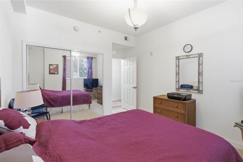 Condo in Orlando, Florida, 3 bedrooms  № 2147449 - photo 23