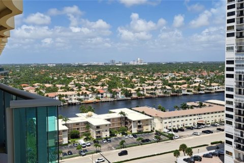 Купить кондоминиум в Холливуд, Флорида 54.81м2, № 1967643 - фото 4