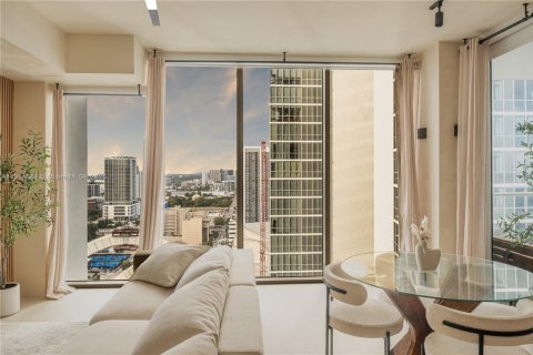 Condo in Miami, Florida, 1 bedroom  № 2082440 - photo 6