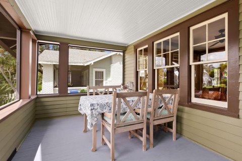 House in Bradenton, Florida 2 bedrooms, 119.19 sq.m. № 2219229 - photo 4