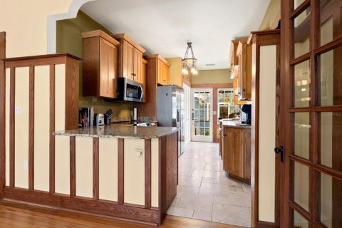 House in Bradenton, Florida 2 bedrooms, 119.19 sq.m. № 2219229 - photo 14