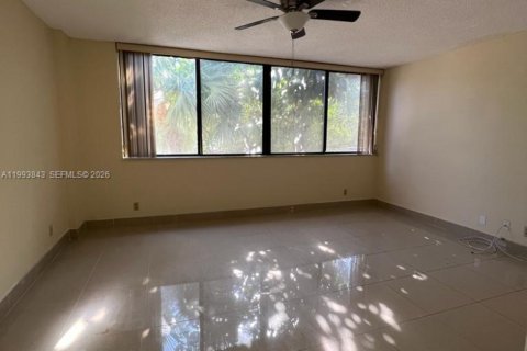 Appartement à louer à Lauderhill, Floride: 1 chambre, 76.37 m2 № 2055641 - photo 9