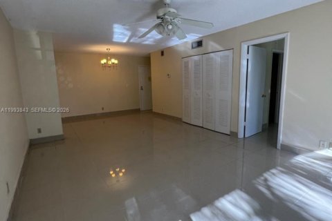 Appartement à louer à Lauderhill, Floride: 1 chambre, 76.37 m2 № 2055641 - photo 5