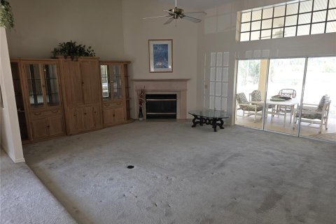 House in Weeki Wachee, Florida 3 bedrooms, 213.58 sq.m. № 1805577 - photo 2