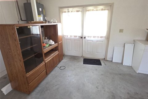 House in Weeki Wachee, Florida 3 bedrooms, 213.58 sq.m. № 1805577 - photo 27