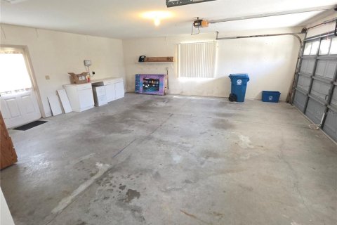 House in Weeki Wachee, Florida 3 bedrooms, 213.58 sq.m. № 1805577 - photo 29