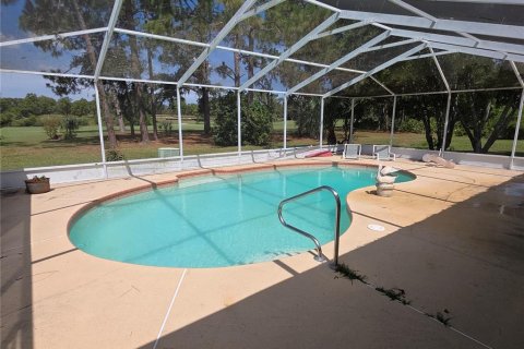 House in Weeki Wachee, Florida 3 bedrooms, 213.58 sq.m. № 1805577 - photo 22