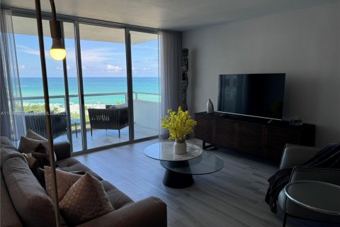 Condo in Miami Beach, Florida, 2 bedrooms  № 1942294 - photo 8